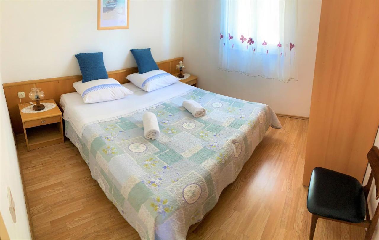 Roko Apartment House Primosten Exterior photo