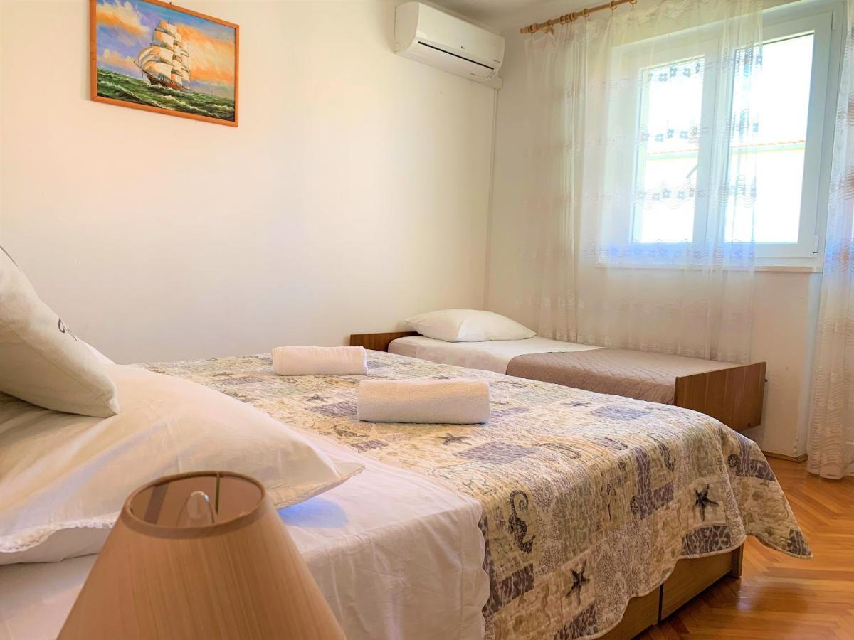Roko Apartment House Primosten Exterior photo